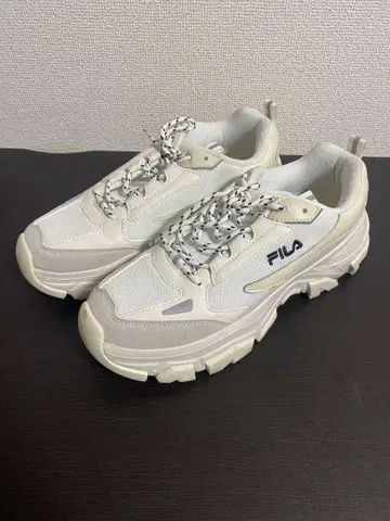 [ 최종 가격 인하 ] [ FILA ] 스니커즈