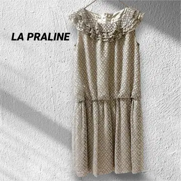 LA PRALINE 베이지 도트 무늬 프릴 슬리브리스 원피스 5호