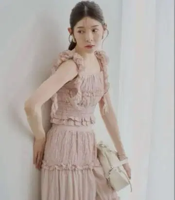 Chico 셔링 탱크 + 셔링 플레어 스커트