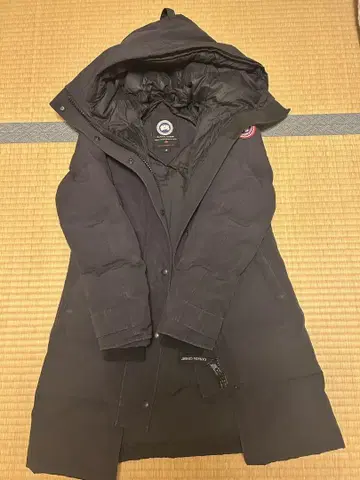 Canada Goose 네이비 다운 자켓 S