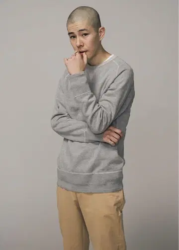ID DAILYWEAR 그레이 트레이닝복 사이즈 2 맨투맨