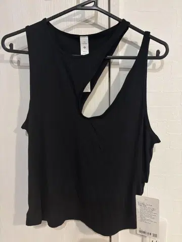 lululemon 숄더 컷 아웃 요가 탱크 블랙