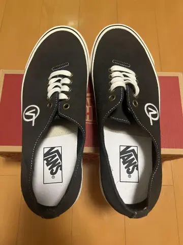 VANS 애너하임 오센틱 원