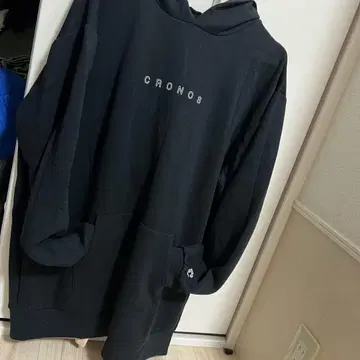 CRONOS 블랙 후드 부착 후드티