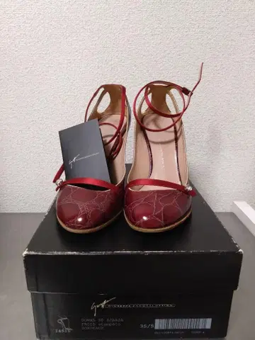 VICINI 레드 하이힐 35.5 주세페