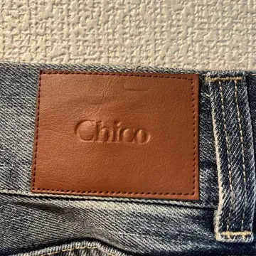 Chico 데미지 가공 스트레이트 데님