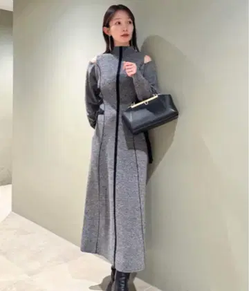 레이스업 바이 컬러 니트 원피스 스나이델 snidel