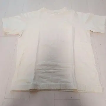 아이보리 코튼 T셔츠 가슴 포켓 부착