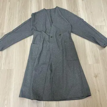그레이 더블 브레스트 코트