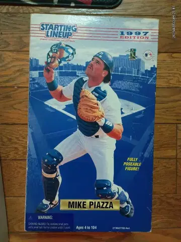 STARTING LINEUP MIKE PIAZZA 1997 EDITION