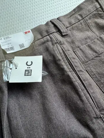 유니클로 C 턱 스트레이트 팬츠 데님 다크 브라운 82 UNIQLOC