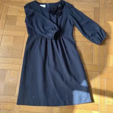 LAURA ASHLEY 블랙 긴팔 원피스