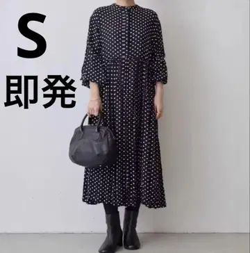 댓글 필수 새상품 BEARDSLEY 비어즐리 도트 개더 원피스