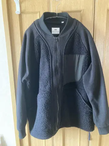 UNIQLO 화이트 마운티니어링 플리스 블랙 XL
