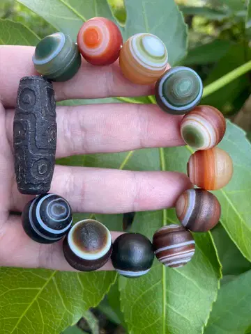 [ 고품질 ] 티베트산 점안마노 & 소성천주 팔찌 16mm-17mm