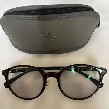 Emporio Armani 라운드형 안경 엠포리오 아르마니