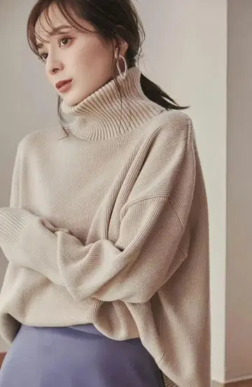 [ 새상품급 ] 최근 모델 아 터틀넥 니트 베이지 프리