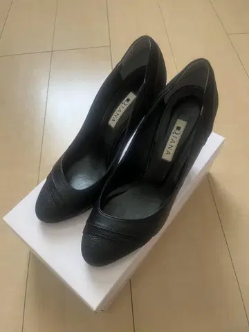 DIANA 다이애나 24cm 블랙 펌프스