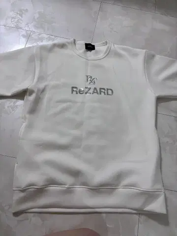 ReZARD 화이트 트레이닝복