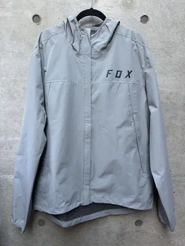 FOX 그레이 나일론 자켓