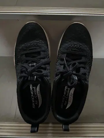 스케쳐스 아치핏 23cm