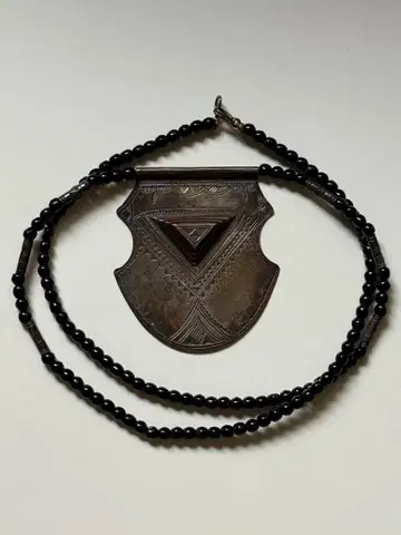 투아레그족 목걸이