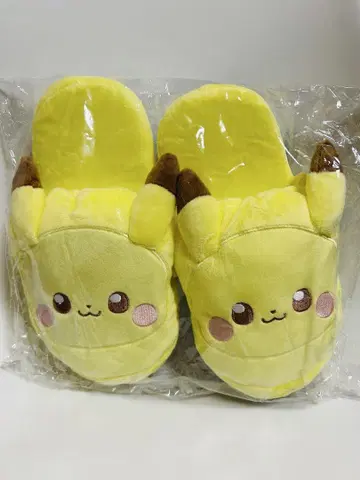 포켓피스 피카츄 복슬복슬 슬리퍼