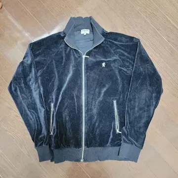 Gymphlex 블랙 점퍼 M 사이즈