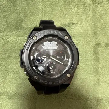 G-SHOCK 블랙 GST-W100G 손목시계