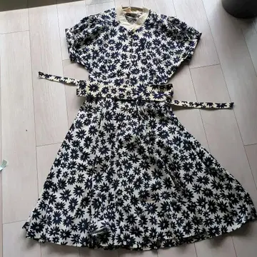 마드모아젤 코팡 꽃무늬 반팔 롱 원피스 네이비 쇼와 레트로