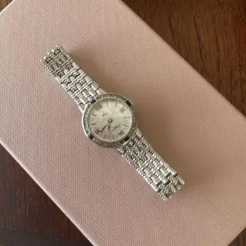 리즈 LZ-106 플라티나 플레이트 실버 쿼츠 여성용 손목시계 미작동