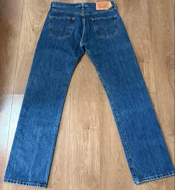 LEVI'S 다크 블루 스트레이트 데님 버튼 플라이 501