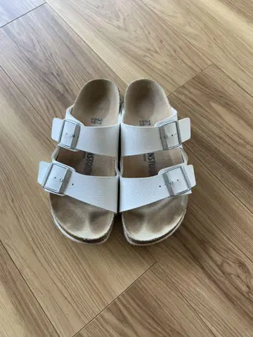 버켄스탁 애리조나 화이트 37