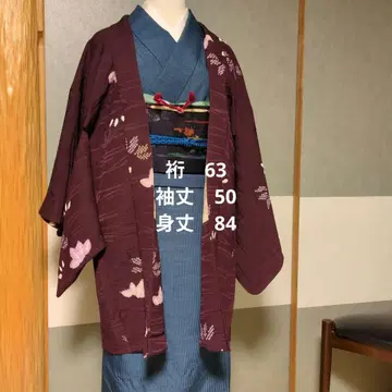 겉옷 팥색 바탕 무늬에 대나무 문양 겉옷 끈 포함