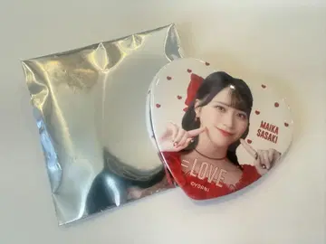 사사키 마이카 =LOVE 하트형 핀 배지
