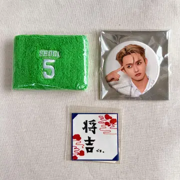 INI 타지마 캡슐 토이 2점 + 캔뱃지 1점 총 3점 세트