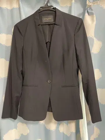 UNITED ARROWS 블랙 노카라 자켓