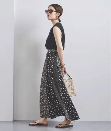 유나이티드 애로우즈 패널 프린트 스커트