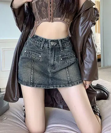 다크 데님 미니 스커트 프론트 포켓 부착