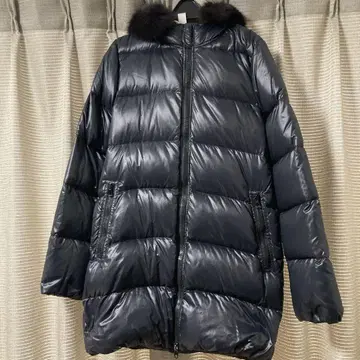 DUVETICA 블랙 다운 자켓 후드 부착