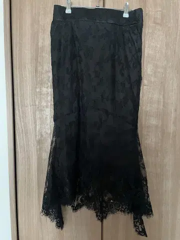 라스보스 스커트 블랙 SERPENTINA 빅 사이즈