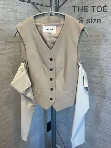 THE TOE Astoria Open Shoulders Vest 상의