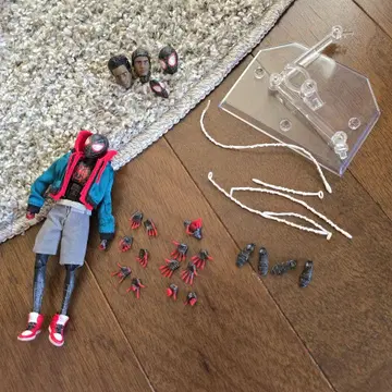 MAFEX No.107 스파이더맨 피규어