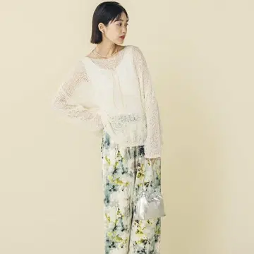 Gready Brilliant 시어 몰 보트넥 니트 White