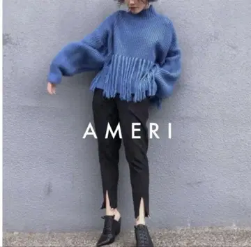 AMERI 프린지 장식 블루 니트 스웨터