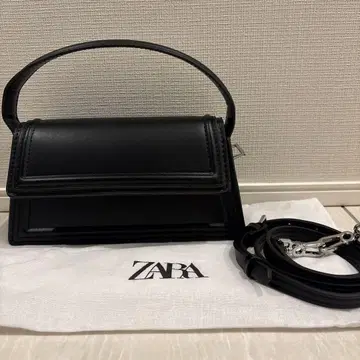 ZARA 블랙 핸드백 숄더 스트랩 포함