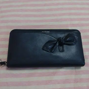 JILL STUART 블랙 가죽 장지갑