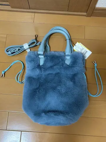 색스 블루 퍼 숄더백