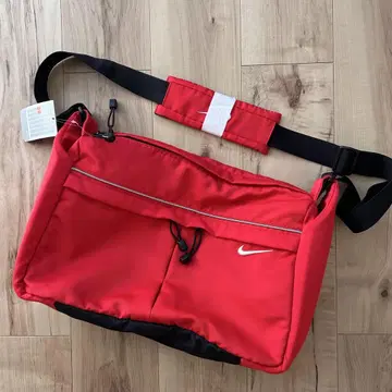 올드 나이키 숄더백 메신저 백 y2k 테크 소재