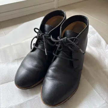 클락스 여성용 블랙 숏부츠